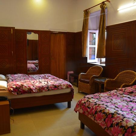Hotel Clarks Mussoorie Exterior foto