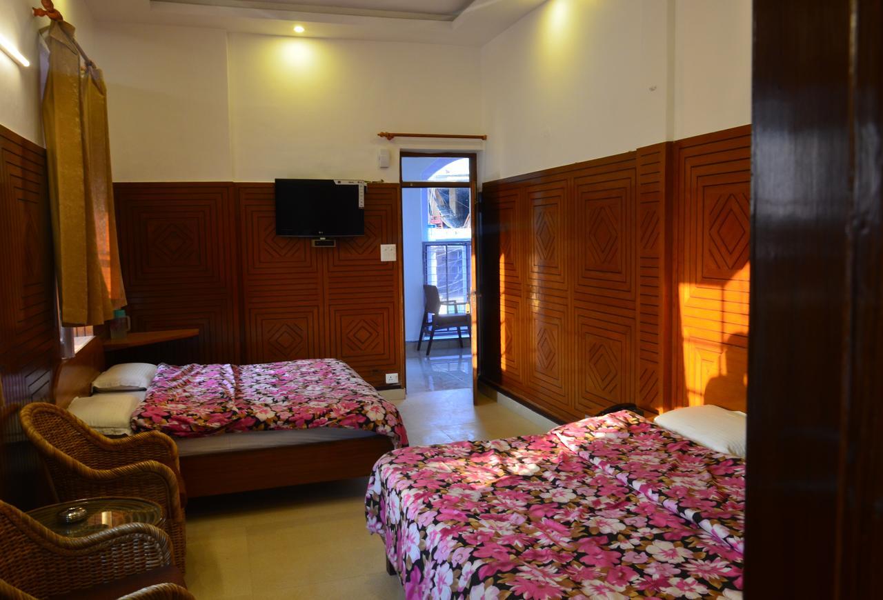 Hotel Clarks Mussoorie Exterior foto