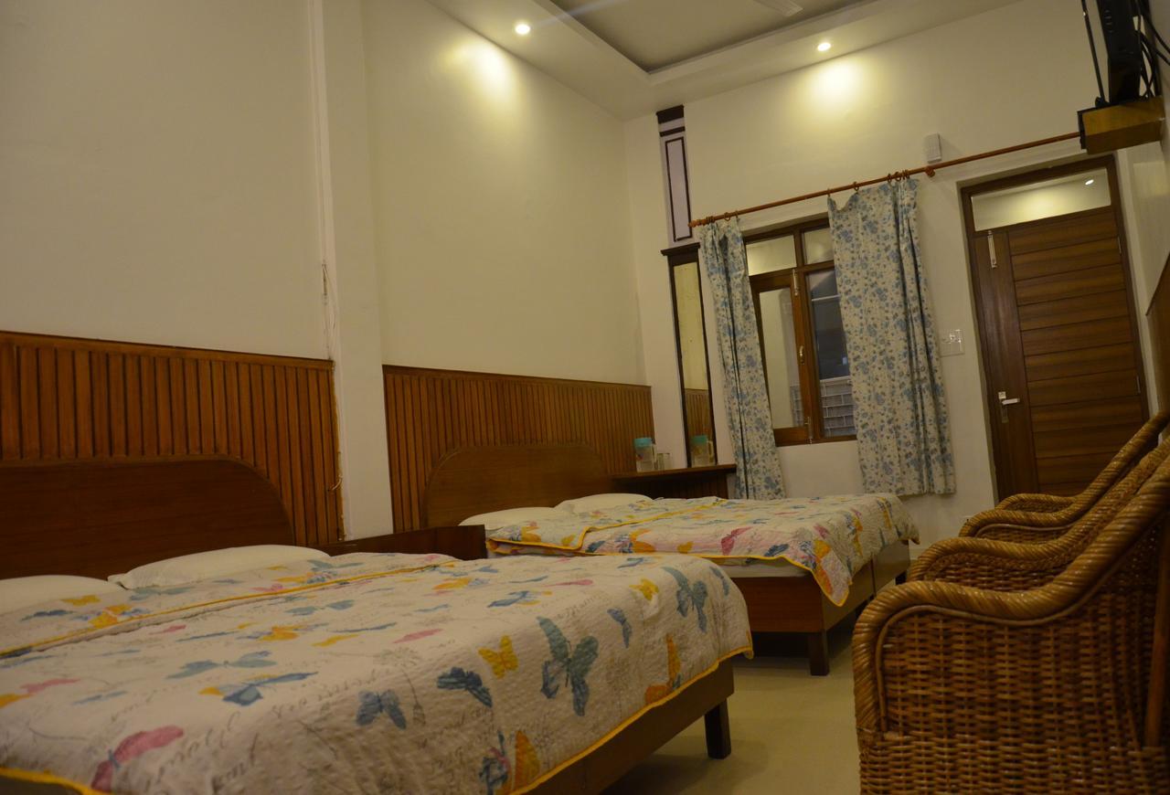 Hotel Clarks Mussoorie Exterior foto