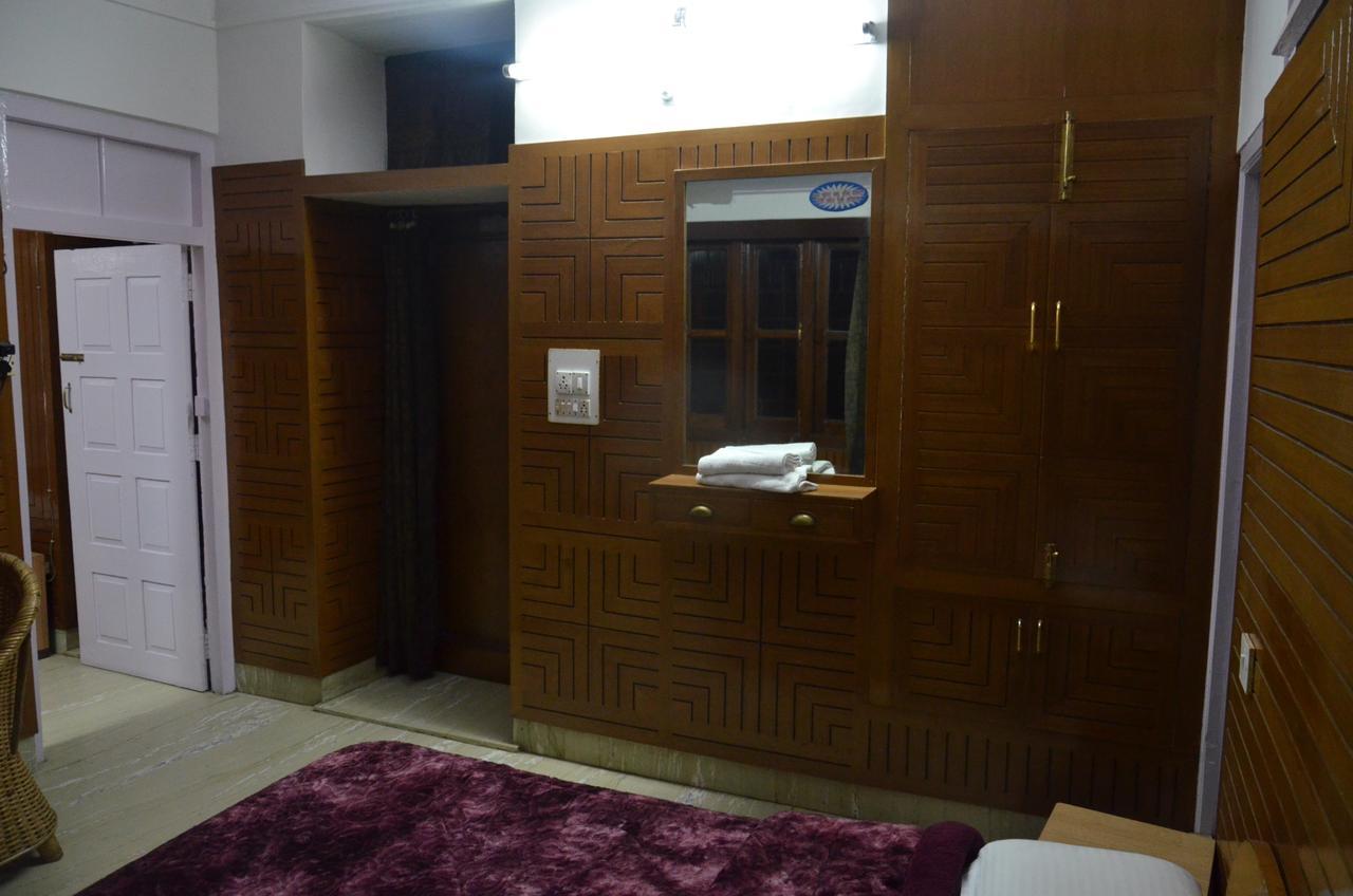 Hotel Clarks Mussoorie Exterior foto