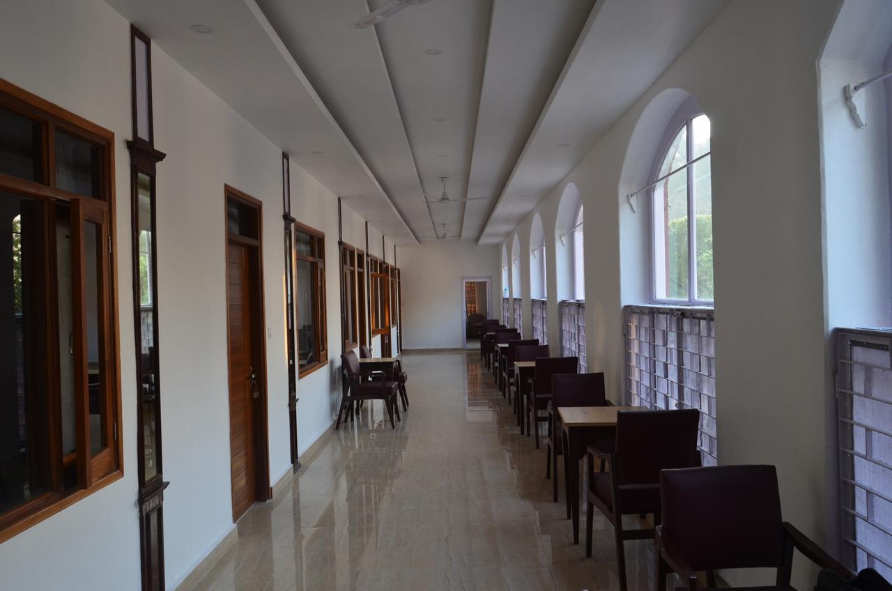 Hotel Clarks Mussoorie Exterior foto