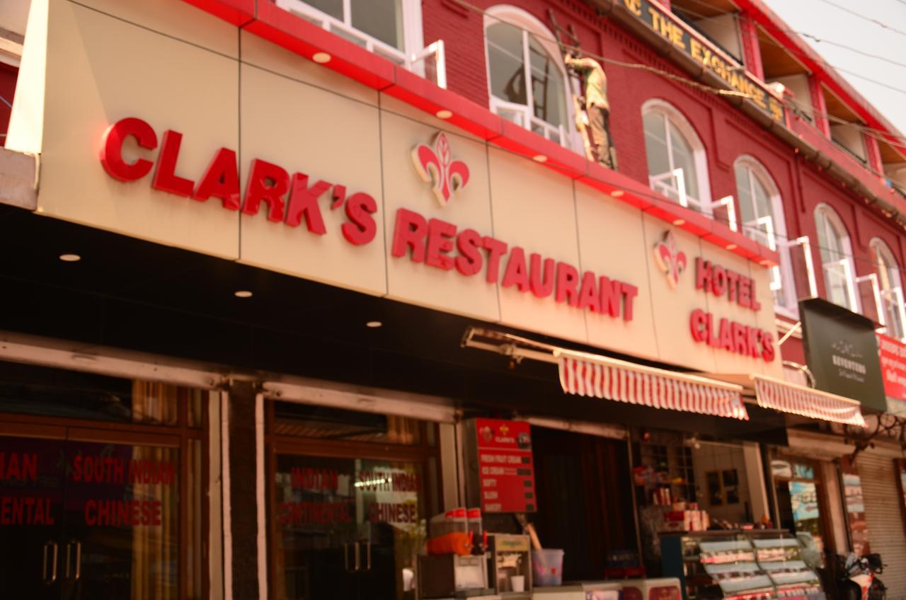 Hotel Clarks Mussoorie Exterior foto
